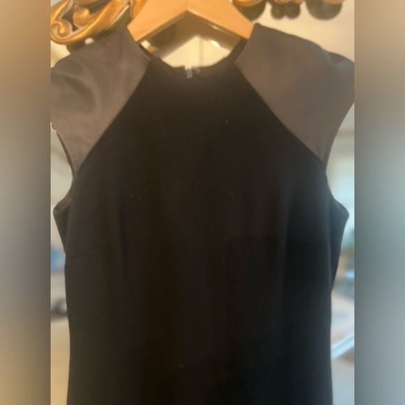 Lauren Ralph Lauren Petite 2P Black Leather-Trim Sheath Dress - Picture 2 of 8